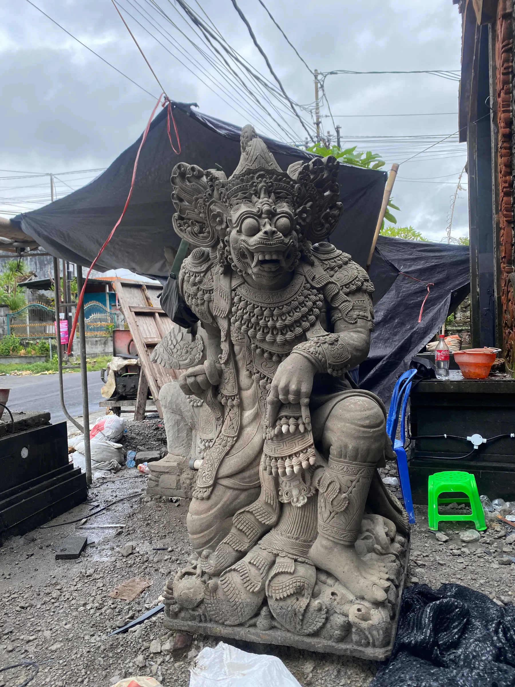 patung khas bali