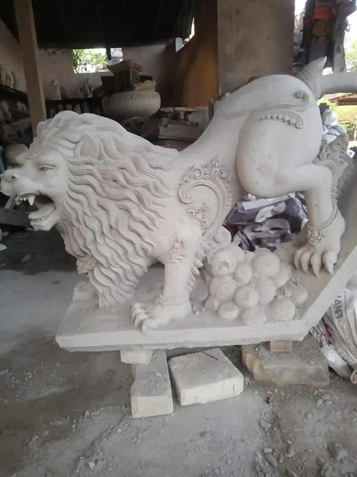 patung singa